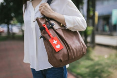 【悲報】ヘルプマーク、健常者に印籠として使われていたことが判明･･･！