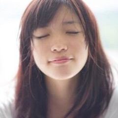 ベンチでクレープを食べようとしたら知らない人に「そのクレープください」と声をかけられた。無茶振りにどう答えるか動画を撮られていた