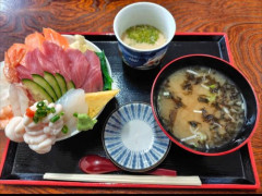 【画像】海鮮丼1200円