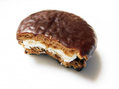 山で37時間遭難したベトナム人大学生…「韓国のチョコパイを食べて耐え抜いた」