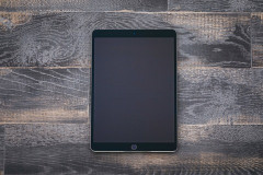 【動画】tuki.の新曲MV、ラストに衝撃の結末。史上最年少1億回再生の歌姫、その素顔は映っているのか？