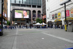 最近聞かなくなった「トー横キッズ」実は〇〇に駆逐されていたｗｗｗｗｗ