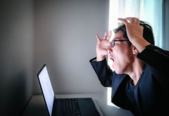 赤松健議員「デマに流される人は、実は流されたくて流れている」