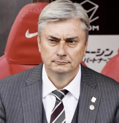 浦和レッズ 泥沼の７連敗でスコルジャ監督解任「変化が必要」田中達也氏が暫定監督に