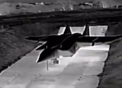 ウクライナ特殊部隊、クリミアのロシア軍基地をドローン攻撃…軍艦3隻、戦闘機1機に被害！