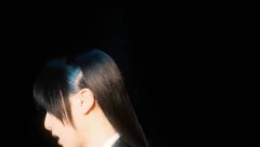 【画像】「ついに」Ado、地上波で初の顔出し