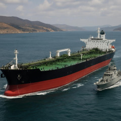 出光丸がホルムズ通過、イラン衝突後初 日本政府高官｢通航料払わず｣