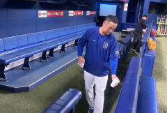 中日・松中信彦コーチ　盛り塩で3連勝ｗｗｗｗｗ