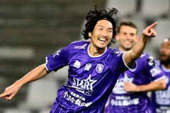 原口元気、絶妙決勝ゴール！昇格かかる大一番で大活躍！カットインから右足一閃「歓喜の渦に巻き込んだ」　ベルギー2部