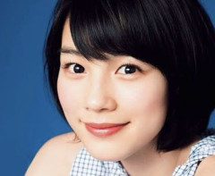 【画像】能年玲奈さん、Cカップの始まりが完全に見えてしまう