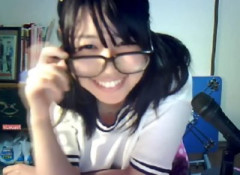 【画像】美少女配信者さん、放送終わったと勘違いした結果ｗｗｗｗｗｗｗｗｗｗ