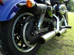 警察ってバイクで騒音鳴らしてる陽キャには甘いけど