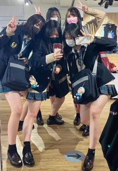 【画像】最近の高校生の通学カバンってダサくね？