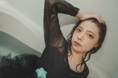 俺「お風呂楽しかったね〜♡」彼女「足拭いてあげる、太ももの上に足おいて♡」俺「あっ…」⇒結果！！