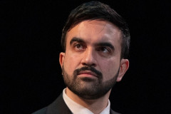 【悲報】「全部タダにする」で当選したNY市長マムダニ氏、就任数ヶ月で金がないと泣き言