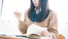 【画像】教科書に出てくる女の子、性的すぎるｗｗｗｗｗｗｗｗｗｗｗ