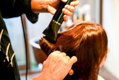 【画像】他の店に行かれた美容師「浮気や…もう無理…」 女の子「たははｗ」⇒