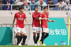 浦和、田中達也監督初陣で川崎撃破し８試合ぶりの白星！岡山は小倉幸成が“PKを3本”蹴る珍事も名古屋下し２連勝！京都はG大阪にPK戦で勝利　J1第１３節（関連まとめ）