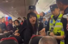 マレーシア機に乗った中国人女性さんがブチギレ「国際線のCAなのに中国語もできないの！？」「離陸できないようにしてやる。はっきり言うけど、私は中国人よ！」