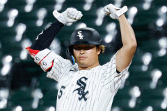 【朗報】シカホワ投手「村上のおかげでチームの雰囲気が良くなった」