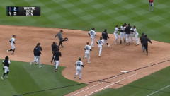 村上、今日は無安打3四球 シカホワもサヨナラ勝ちで地区3位浮上