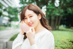 職場女「ﾊｯ………ﾊｯ…………」ワイ「(おっくしゃみか？)」⇒･･････！