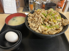 「すた丼」たべたことある人いる？