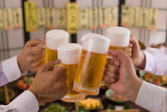 【悲報】酒（まずいです、飲むと気持ち悪くなります、寿命縮めます、犯罪助長します）←天下取れた理由