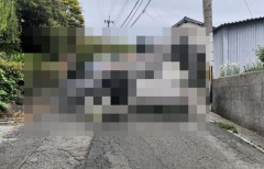 車好きさん「ご近所さんから車が事故ってるからどうにかしてと言われたんだけど、これは無理」→何がどうしてこうなったｗｗｗｗ