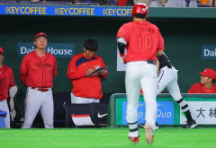 新井監督「（5番野間のバント失敗に）やるべきことをやらないと」