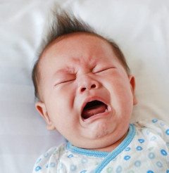 【悲報】赤ちゃんが泣いて生まれてくる理由