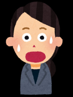 【衝撃】靴紐を直そうとしゃがんでいたら、突然視界がグレーになった。ビックリしていると、どうやらグレーのロングスカートを履いた女性に頭の上を跨がれたようで…