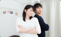 有給休暇とって昼寝してたら嫁が「何のために有給取ったんだろうね」と嫌味を言ってきた。腹が立った俺は・・・