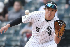 米スポーツサイト記者「村上はポストシーズンいけないチームにいても無駄だからメッツに移籍しろ」