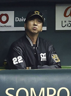【悲報】藤川監督、デイリー見出しの「藤川“泣”児」イジリにブチ切れ「人権侵害やろ！」