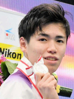 競泳　パリ五輪代表・松山陸が行動規定違反　自ら代表辞退届を提出　倉沢強化委員長「日の丸を背負うにはふさわしくない行動だった」