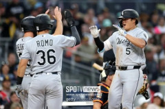 韓国人「村上宗隆が13号スリーランホームラン！メジャー単独トップに！日本最強の打者が全米のホームラン王を圧倒し驚きの声」→「アジア人が本塁打王争いで単独1位」