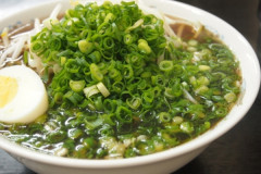 無能「ネギラーメンおまち！」(青ネギの刻んだやつたっぷり)