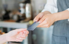 お店でクレジットカードを使ったとき、暗証番号入力するときとしないときの違いがこれらしい…知ってた？