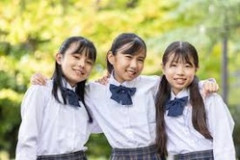 【画像】JC「え、このバケツを使ってポーズするんですか、わかりました」