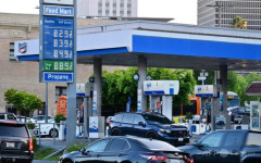 【朗報】米国民、気づく「トランプはどうしようもないばか」　ガソリン満タン2万400円ｗ