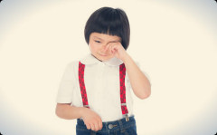小1のとき母が突然消えた。色々考えて「父と母は喧嘩して母が怒って出ていった」と結論をだしたんだけど、高校生になる頃…