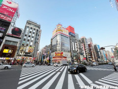 都会の優良店通ってる奴と田舎の過疎店通ってる奴じゃ絶対に話合わんよな