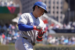岡本和真、2日で3発！ 138メートルの特大ホームラン