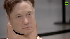 【動画】 イーロン・マスク、犬ロボットにされる