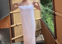 【動画】女さん、温泉でタオルが落ちてびっくり仰天w w w w w w w w w