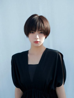 【悲報】池田エライザさん、あの流出騒動を事務所ごと完全無視してしまう