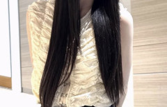 【画像】宮脇咲良さん、信じられない脇汗をかいてしまうwwwwww