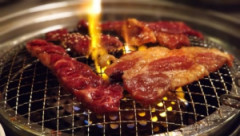 焼肉屋でカルビ頼むやつって何がしたいの？