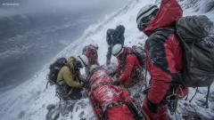 【速報】中国人、冬季閉山中の富士山に登り軽傷(擦り傷)で救難要請